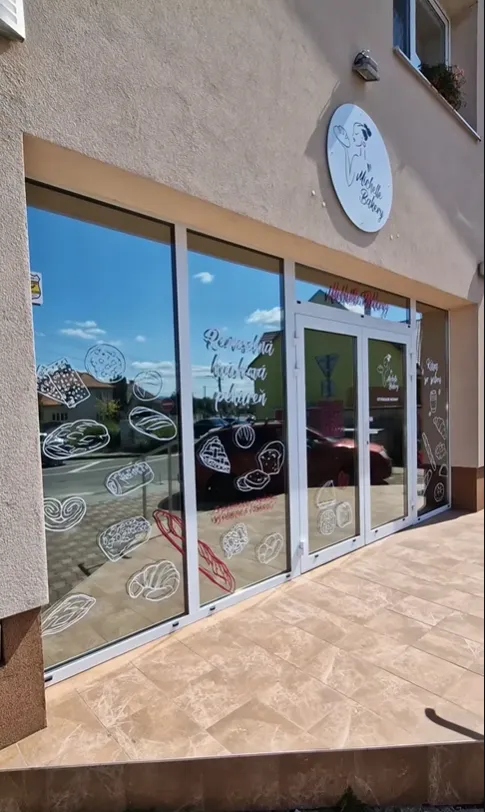 Exteriér predajne Michelle Bakery TN